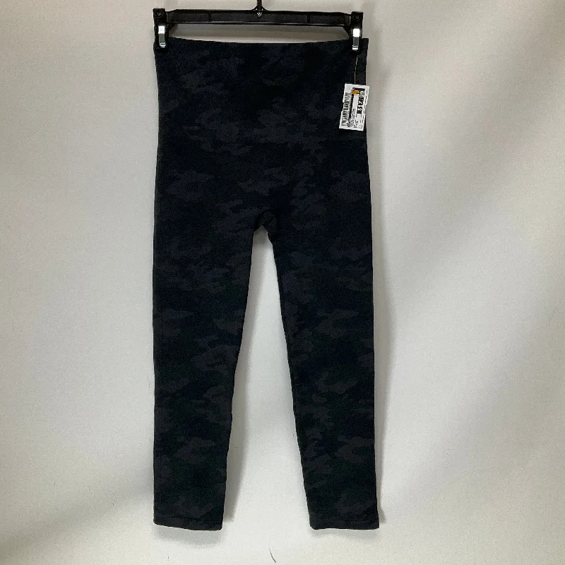 Pants Leggings By Spanx In Camouflage Print, Size: M