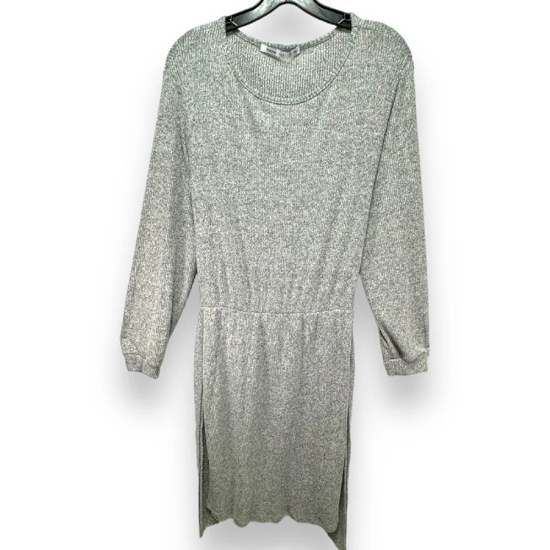 Dress Sweater By Fraiche In Grey, Size: M